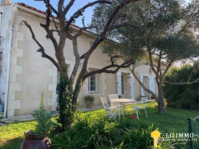 Maison à vendre, 205m², Saint-Dizant-du-Gua