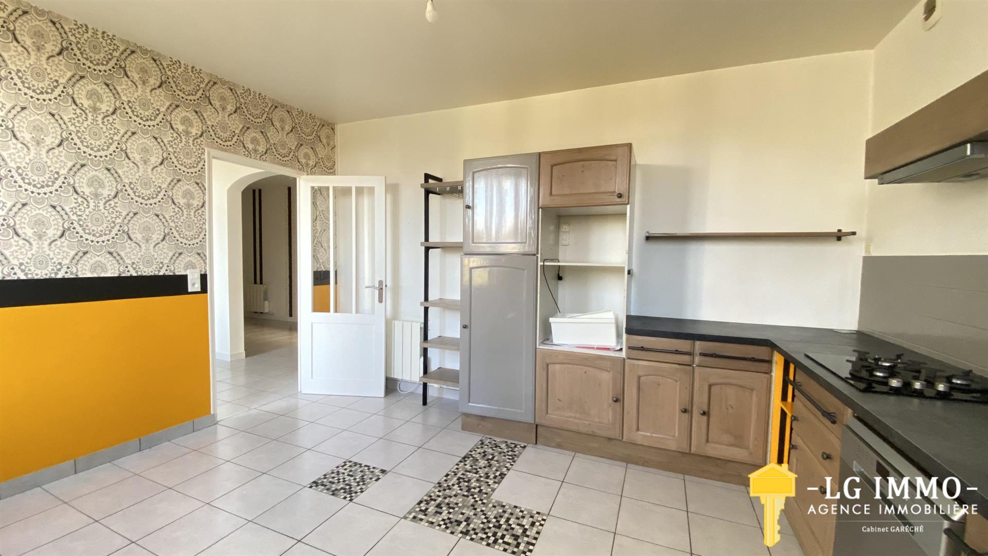 Maison à vendre, 223m², Chenac-Saint-Seurin-d'Uzet