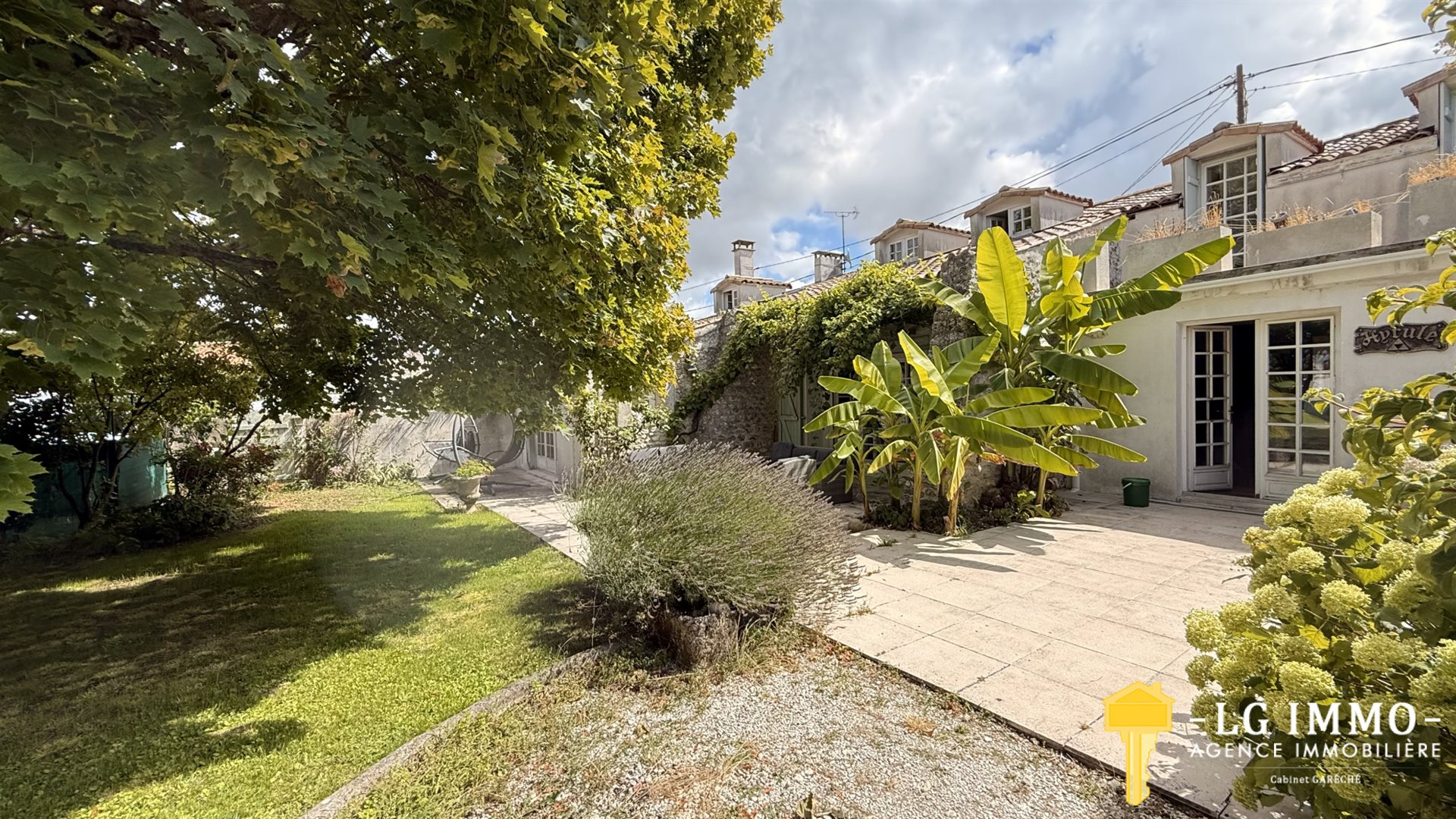 Maison à vendre, 240m², Semussac