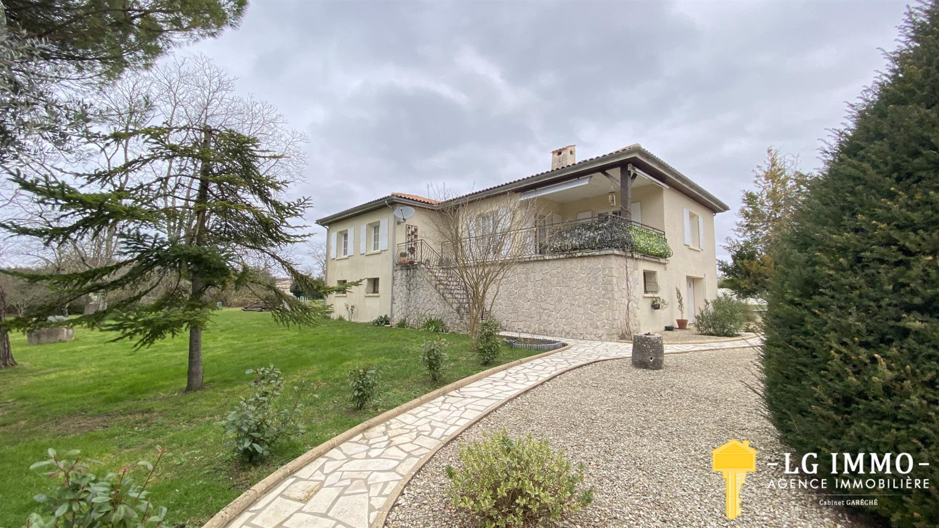 Maison à vendre, 135m², Saint-Fort-sur-Gironde