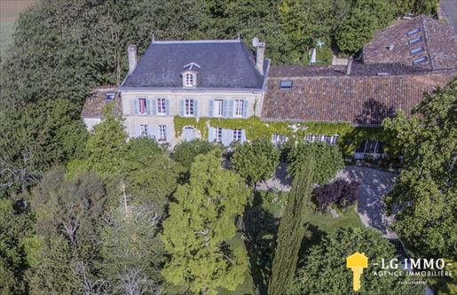 Maison 15 pièces 615 m² · à Royan · 615 m² · 931 500 €