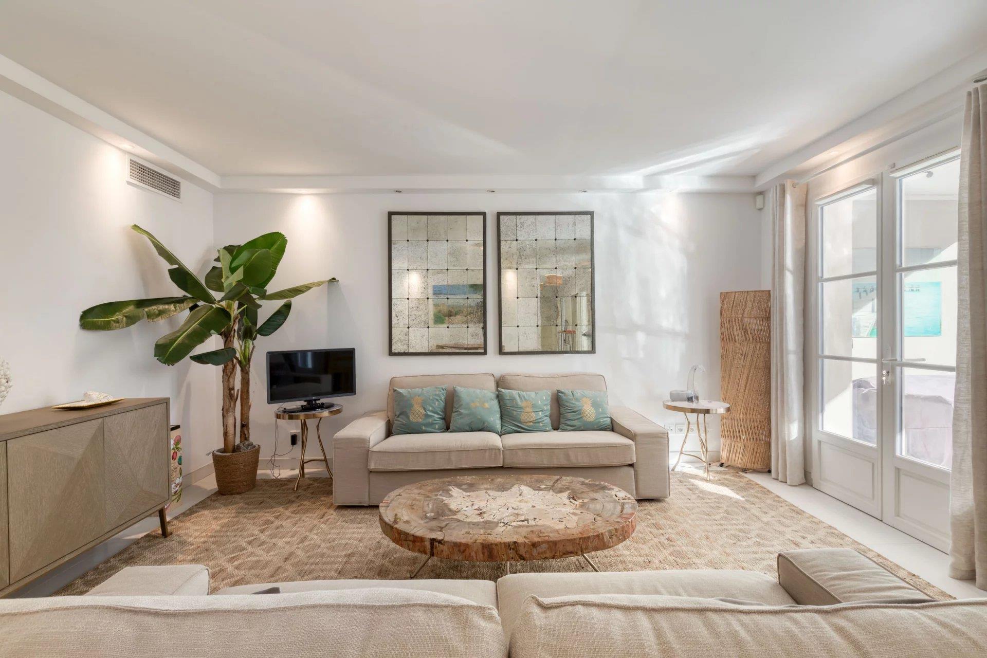 Apartment in the heart of Saint-Tropez – Prime location and high-end finishes - Ansicht 3