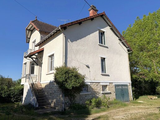 Maison 5 pièces 160 m² · à Saint-Amand-Montrond · 160 m² · 139 900 €