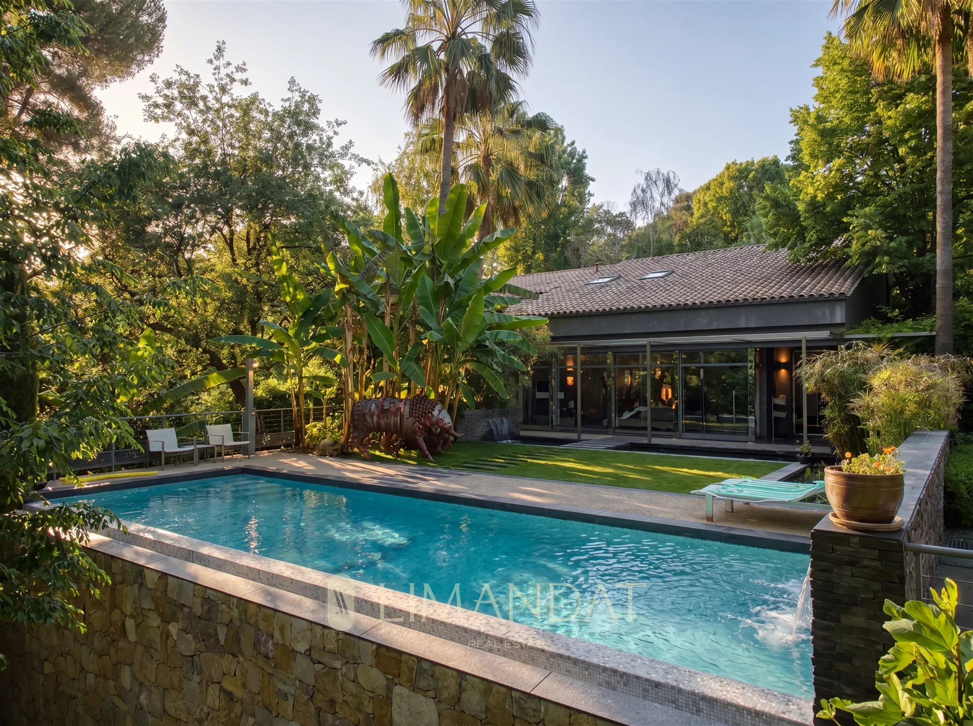 Maison à vendre, 350m², Châteauneuf-Grasse