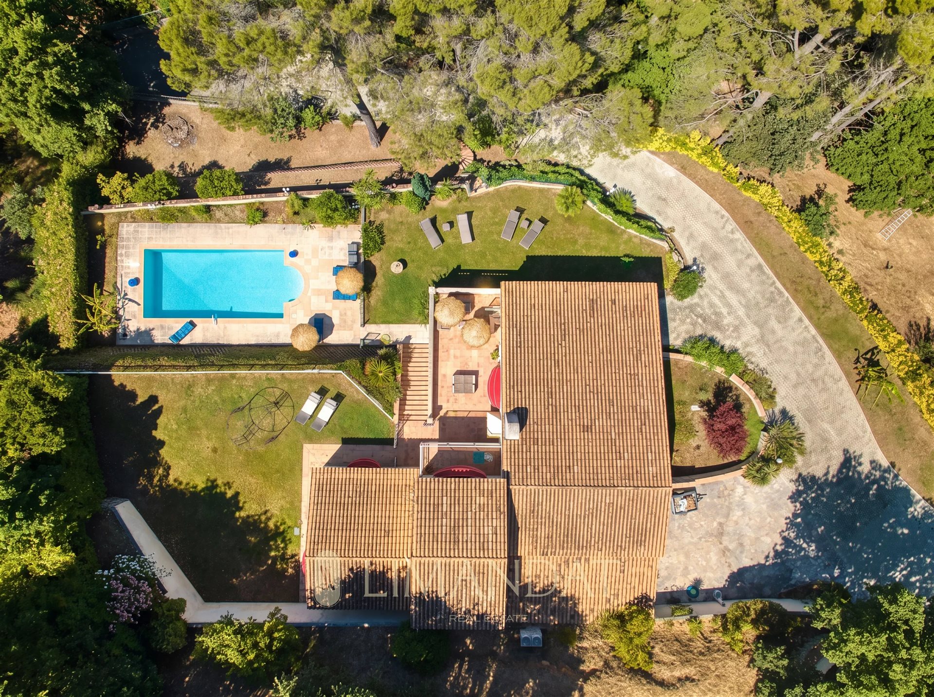 Maison à vendre, 369m², Mouans-Sartoux
