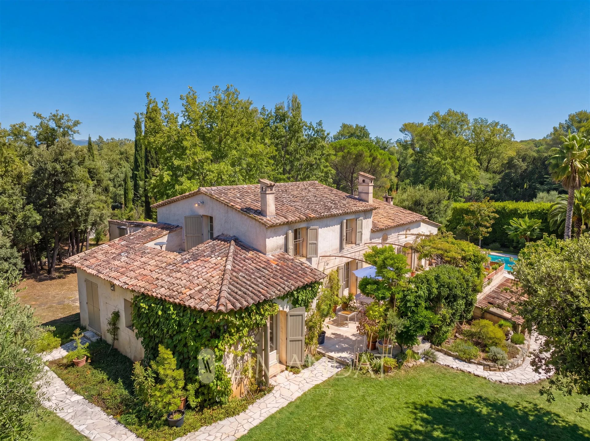 Maison à vendre, 330m², Valbonne