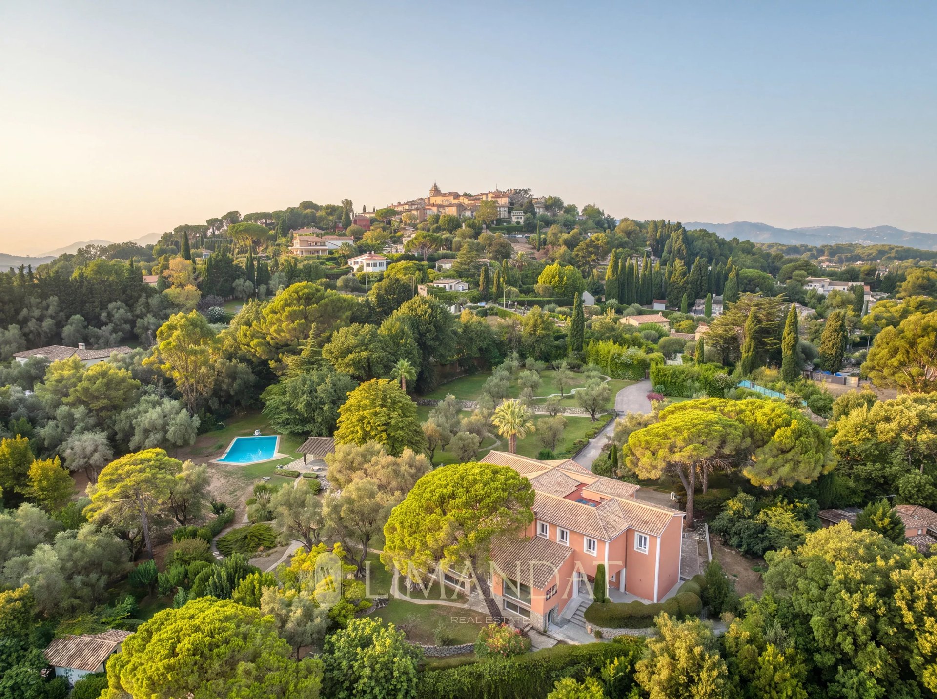 Maison à vendre, 450m², Mougins