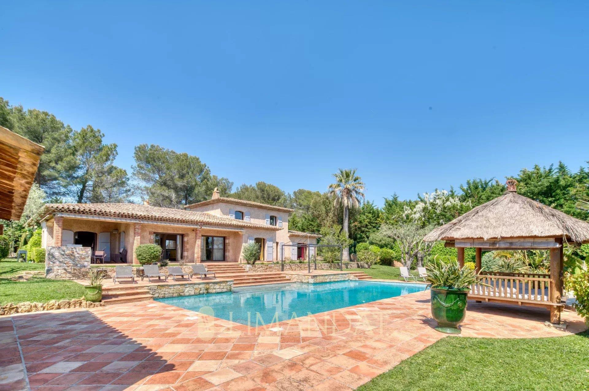 Maison à vendre, 278m², Mougins