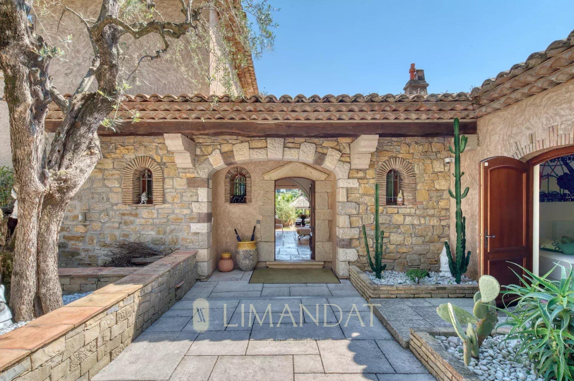 Maison à vendre, 278m², Mougins