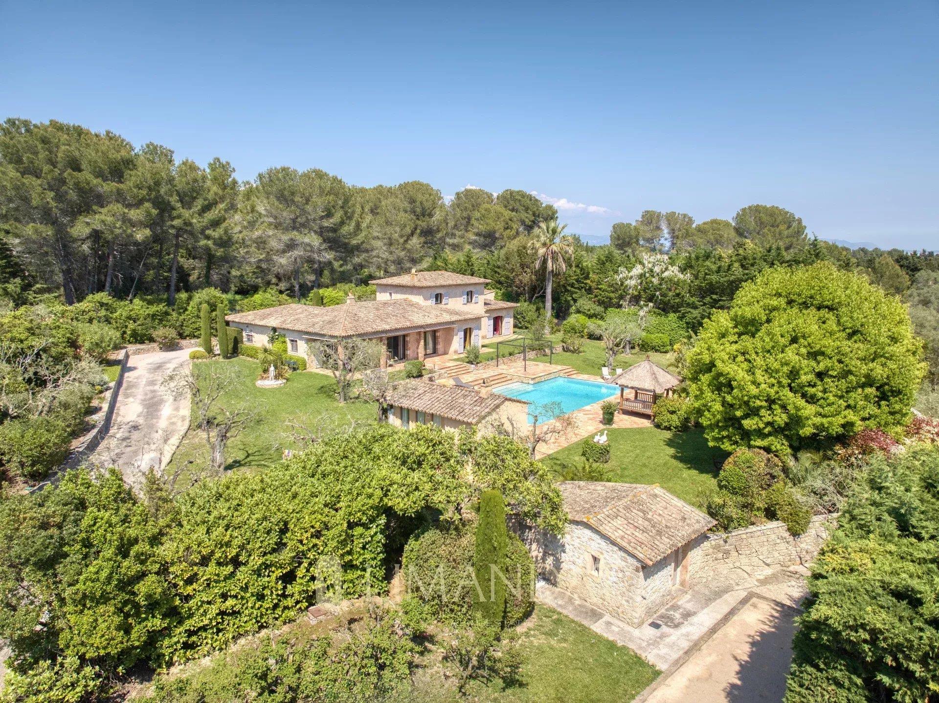 Maison à vendre, 278m², Mougins