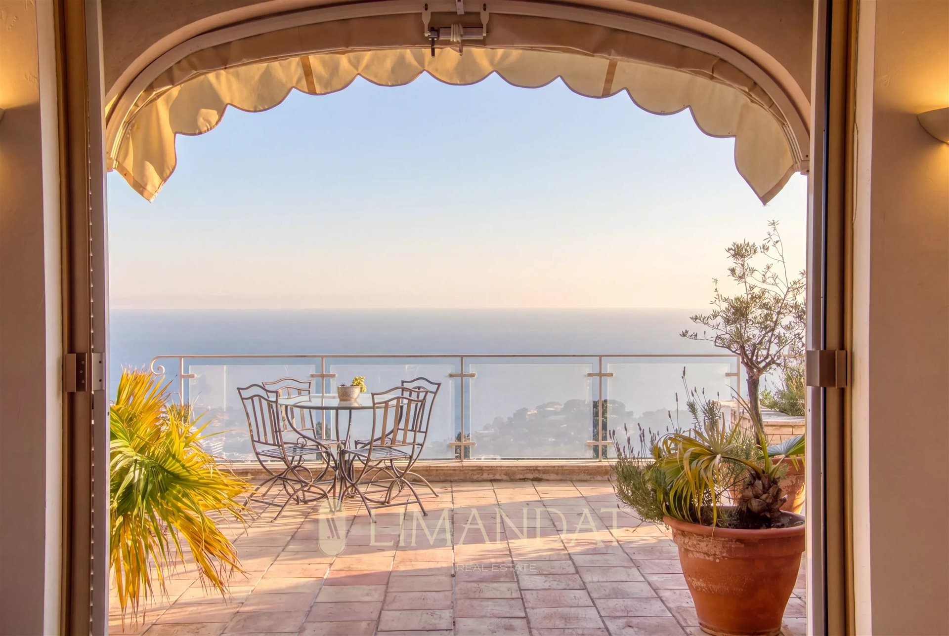 Maison à vendre, 400m², Roquebrune-Cap-Martin