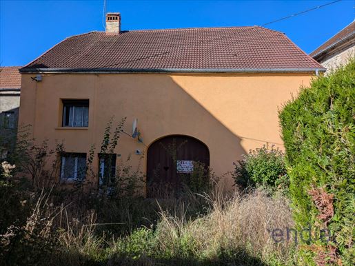 Maison 5 pièces 110 m² · à Soing-Cubry-Charentenay · 110 m² · 67 000 €