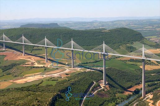 Terrain 8000 m² · à Millau · 8 000 m² · 630 000 €