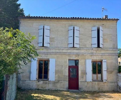 Maison 4 pièces 100 m² · à Cognac · 100 m² · 89 000 €