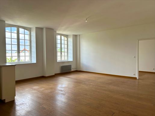 Appartement 3 pièces 84 m² · à Cognac · 84 m² · 121 900 €