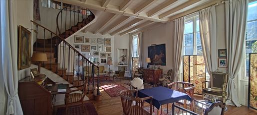 Maison 14 pièces 222 m² · à Cognac · 222 m² · 350 000 €