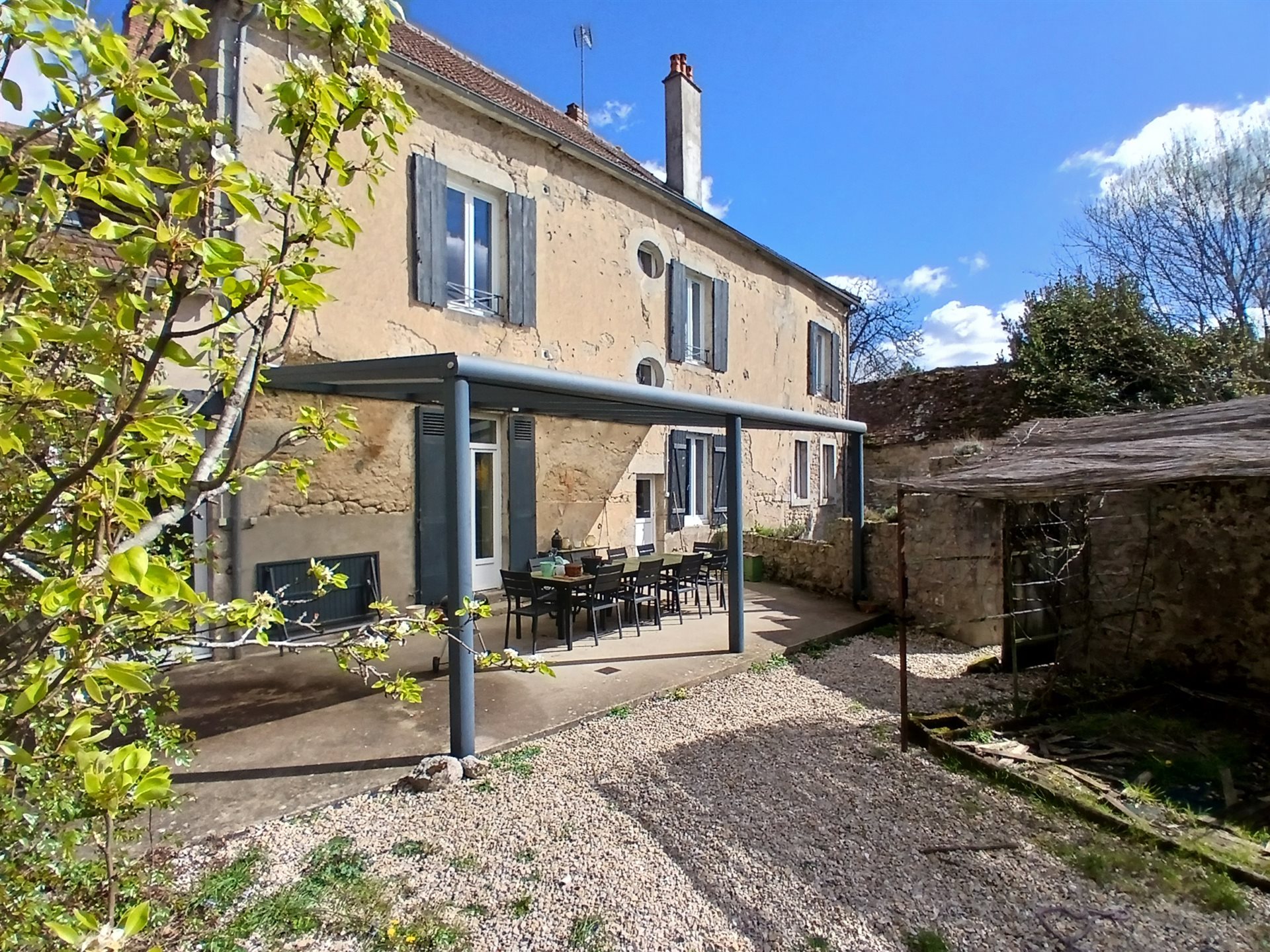 Maison à vendre, 294m², Lormes