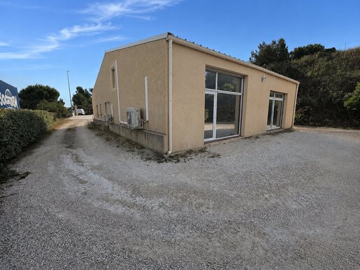 Local commercial 186 m² · à Martigues · 186 m² · 472 500 €
