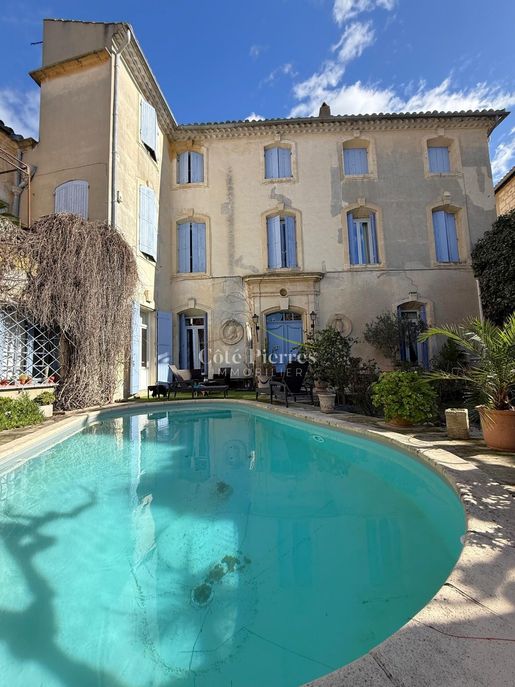 Maison 11 pièces 500 m² · à Saint-Gilles · 500 m² · 1 315 000 €