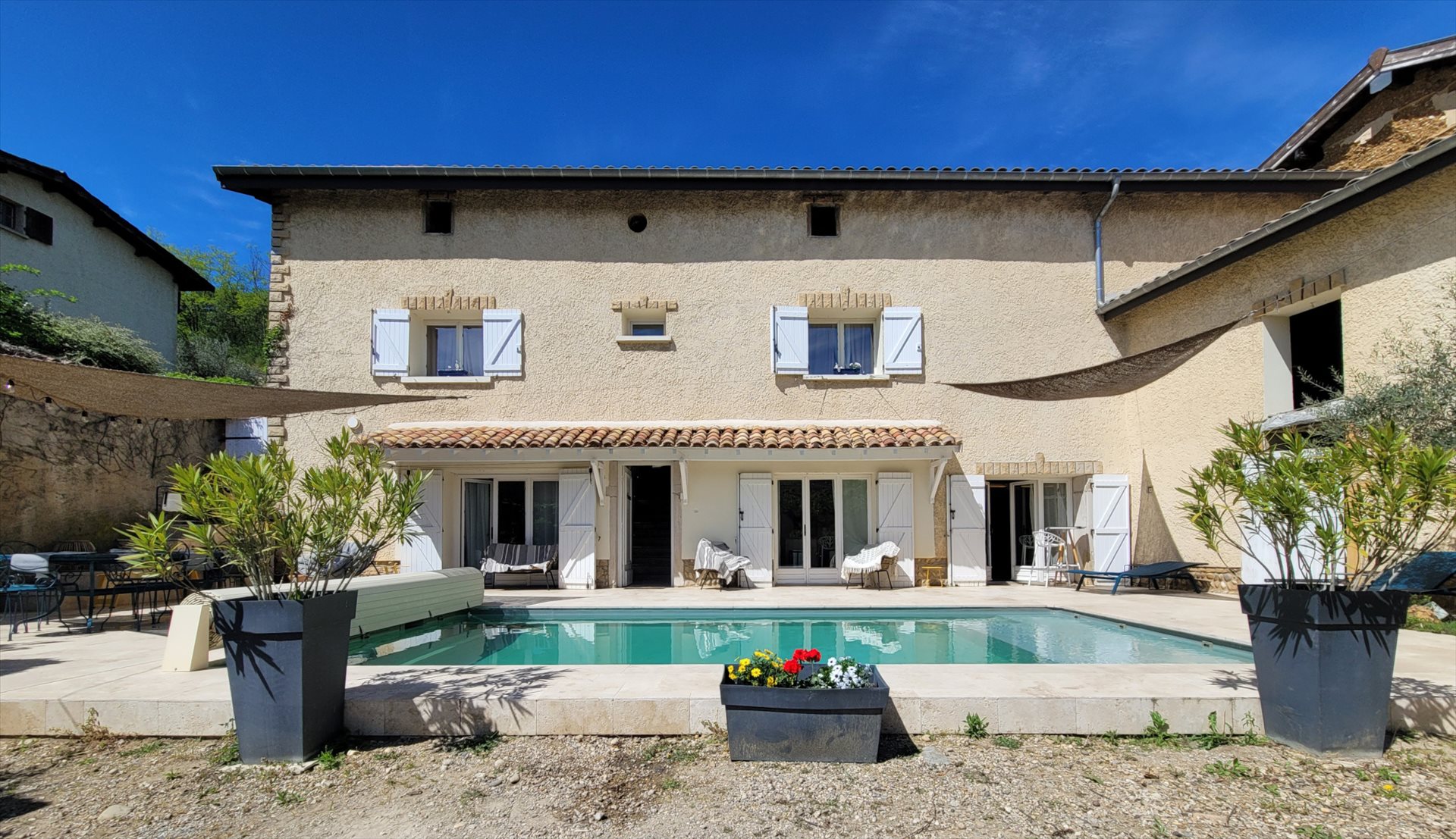Maison à vendre, 220m², Massieux