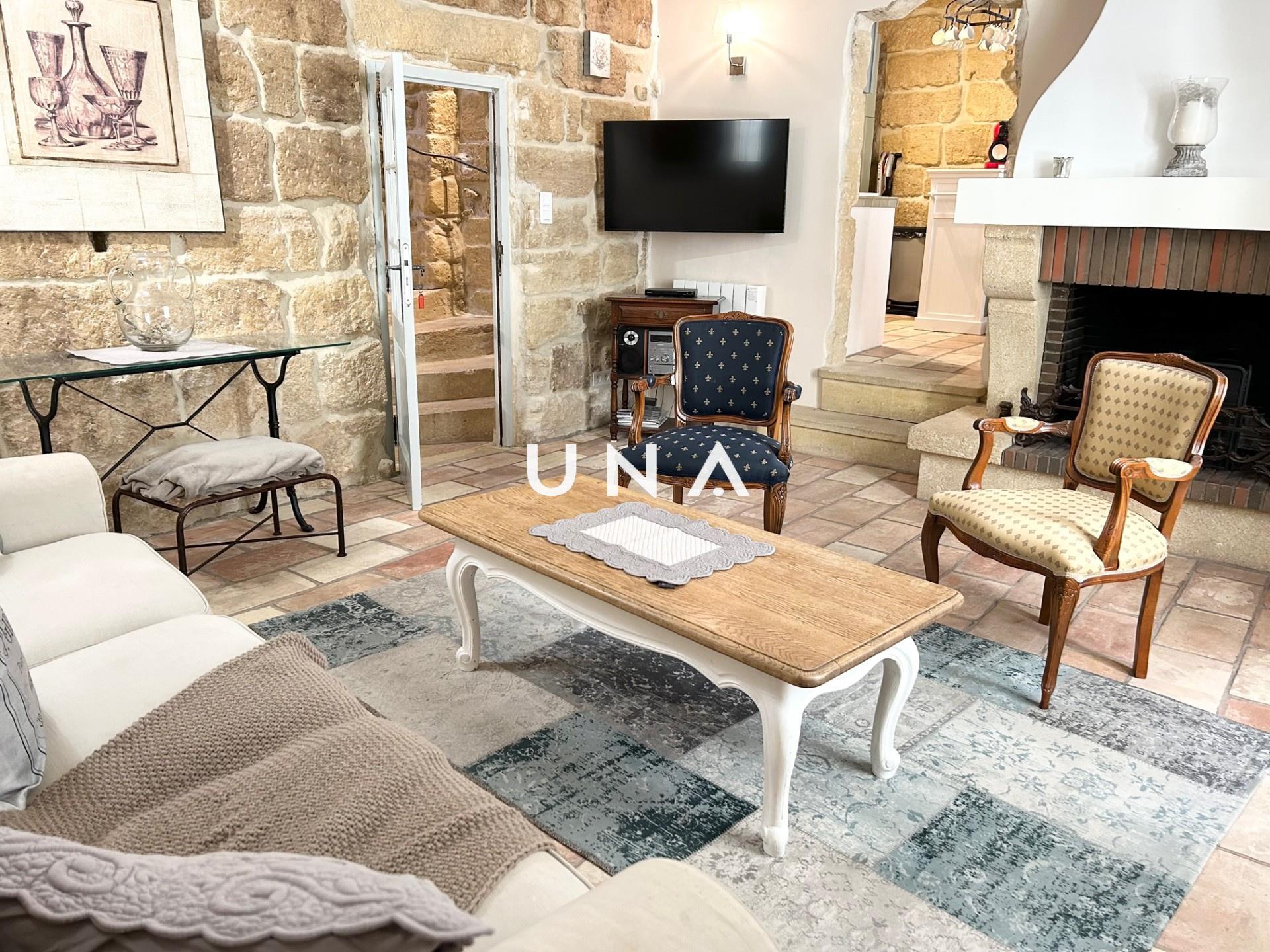 Maison à vendre, 102m², Uzès