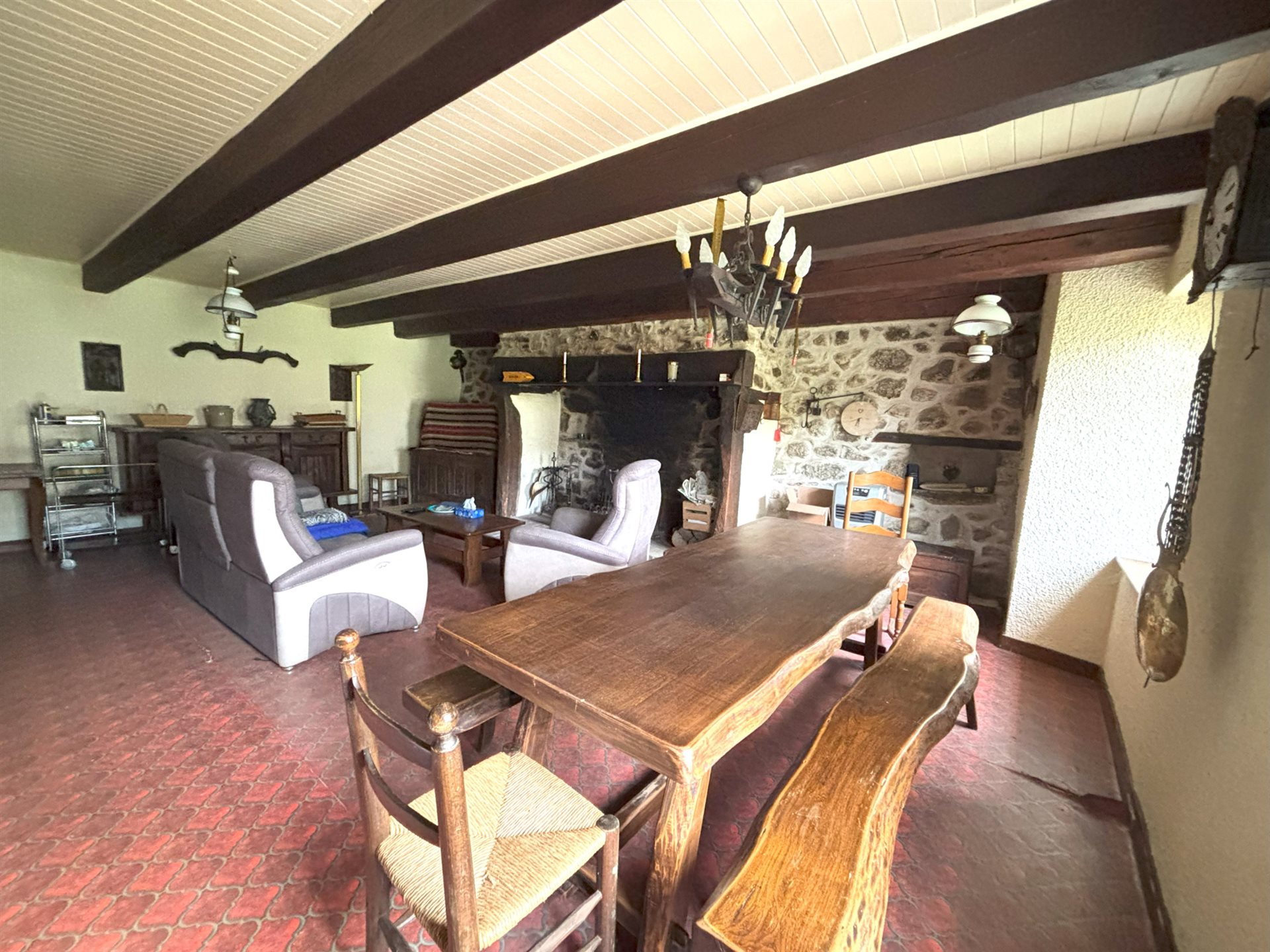 Maison à vendre, 161m², Egliseneuve-d'Entraigues