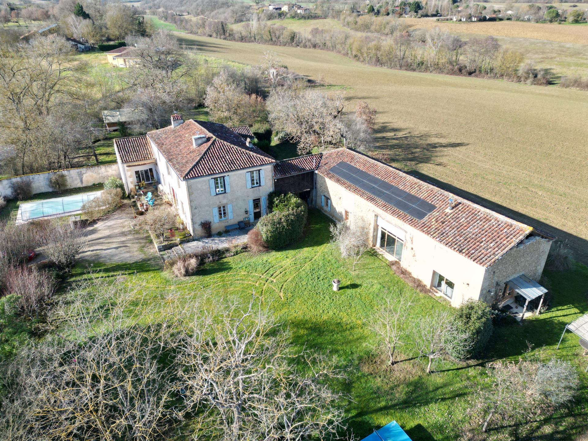 Maison à vendre, 360m², Seissan