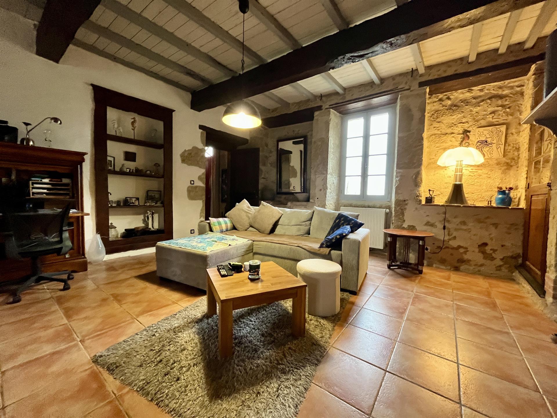 Maison à vendre, 360m², Seissan