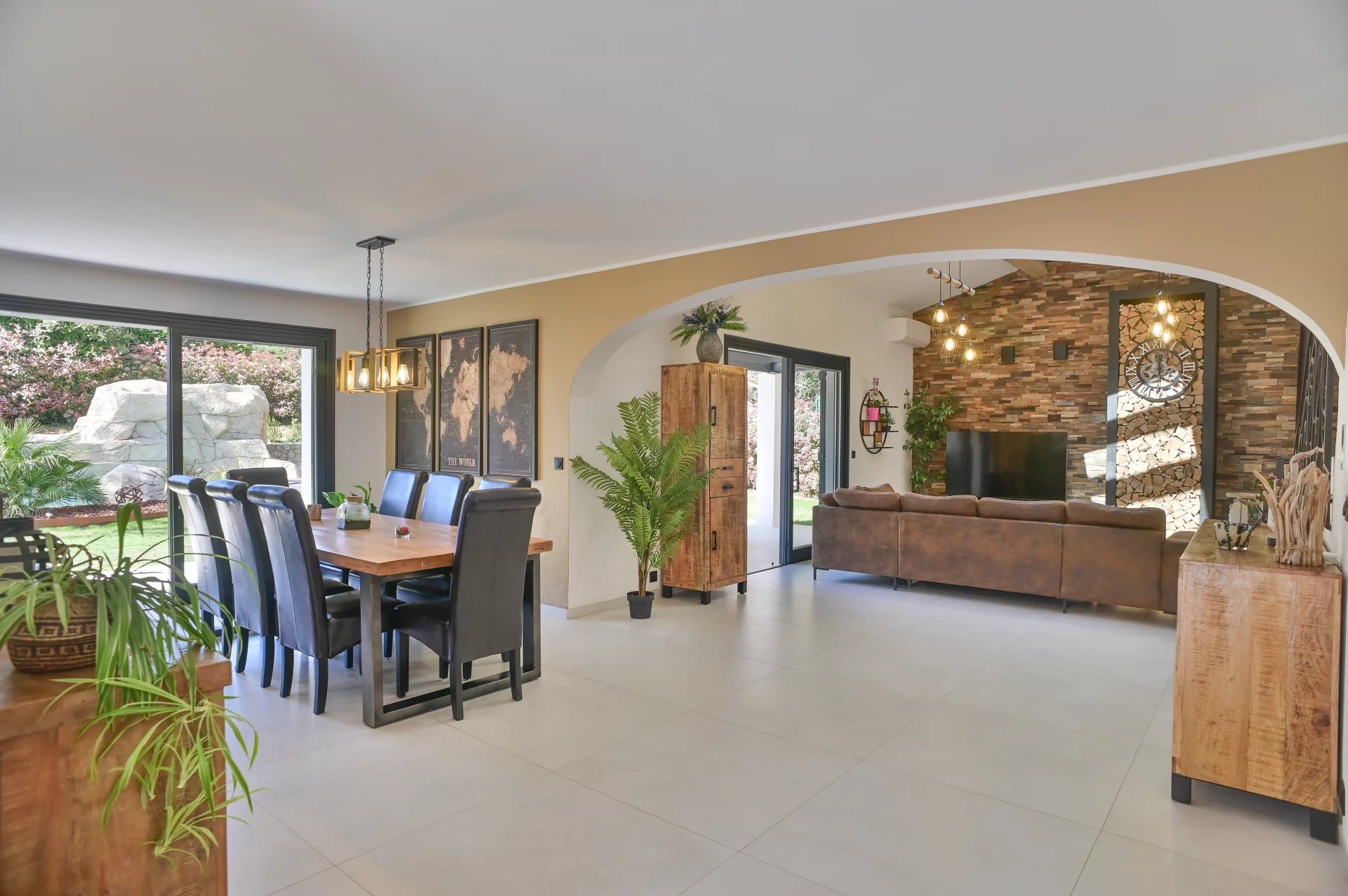 Maison à vendre, 210m², Roquefort-les-Pins