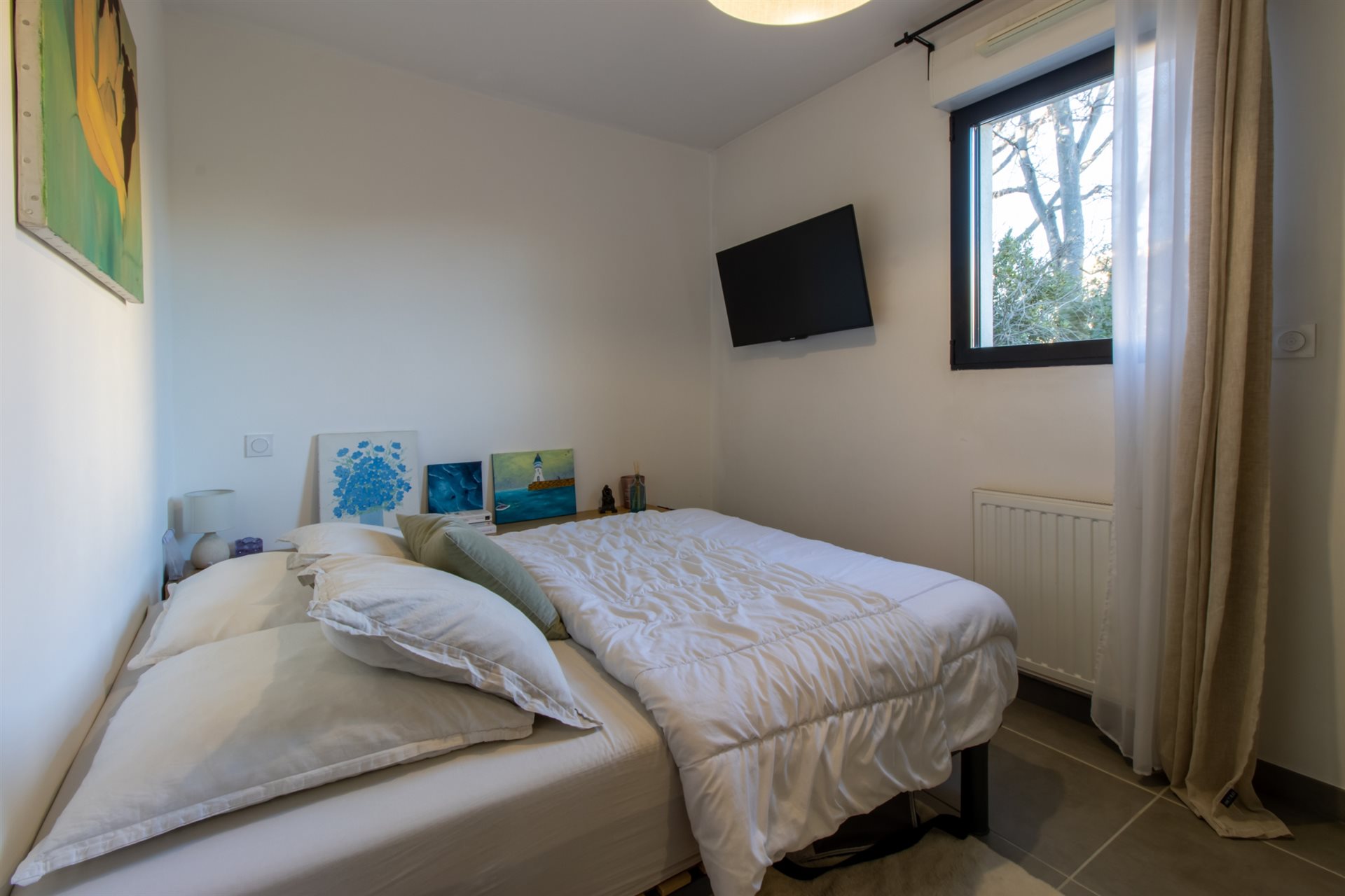 For sale: 2-bedroom apartment with garage, terrace, and elevator - Antigone district, near... - Plus