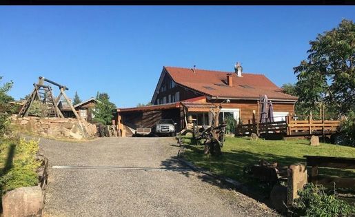 Maison 6 pièces 147 m² · à La Chapelle-Devant-Bruyères · 147 m² · 459 900 €