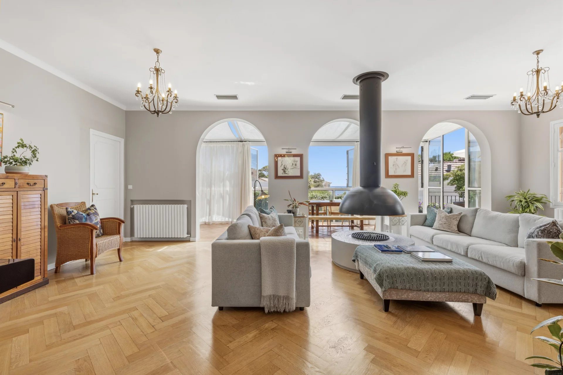 Modern 5-Bedroom Villa Within Walking Distance of the Beaches – Cap d’Antibes - Vue 4