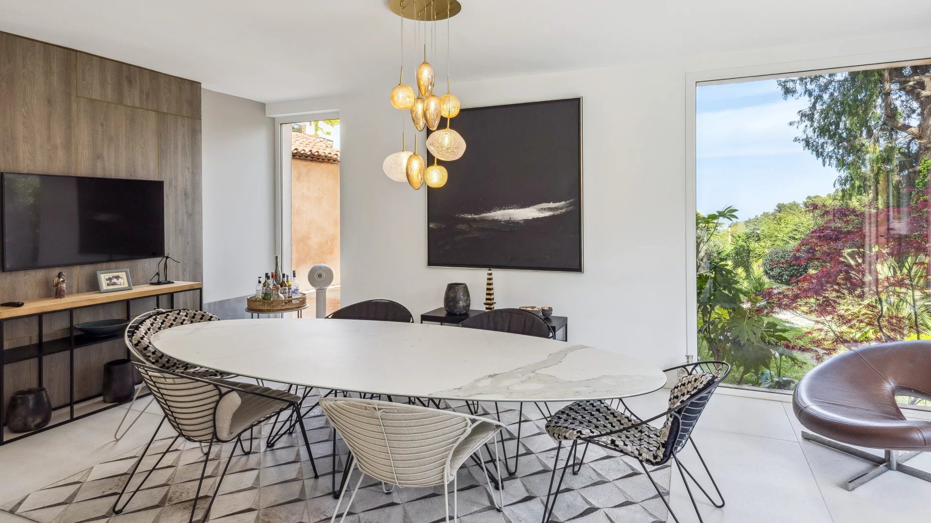 Hus, 400 m², tomt 400 m²
