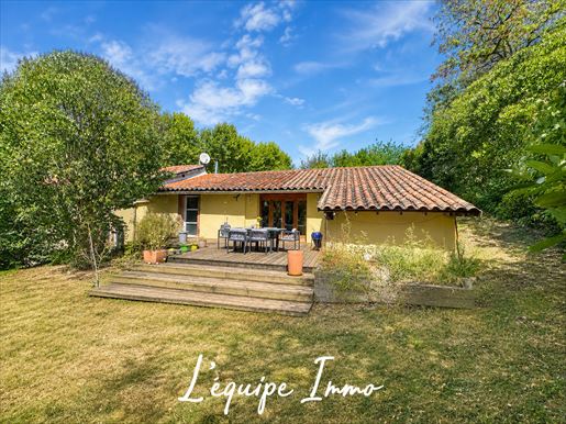 Maison 7 pièces 220 m² · à Cadours · 220 m² · 289 000 €