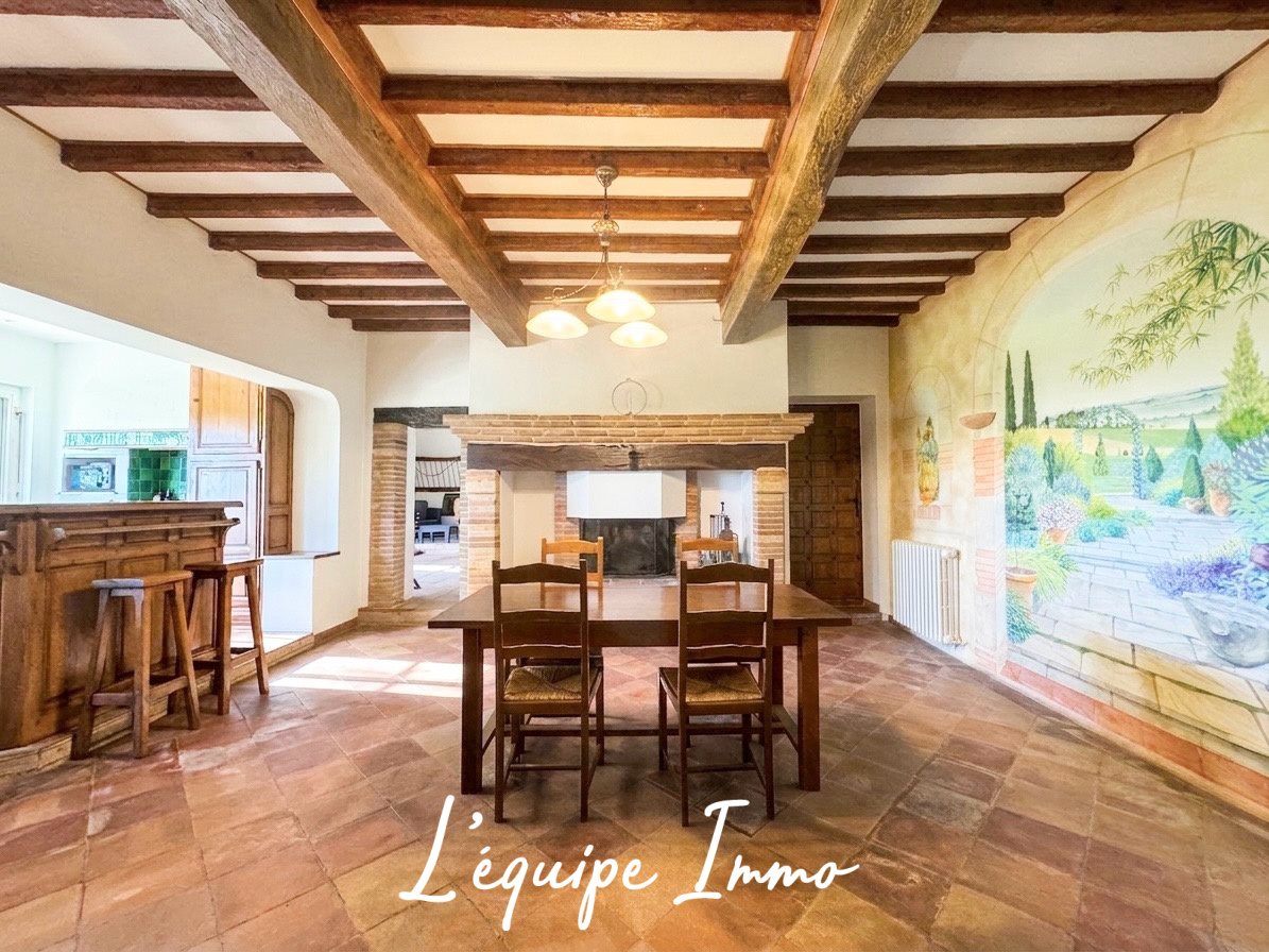 Maison à vendre, 248m², Bellegarde-Sainte-Marie