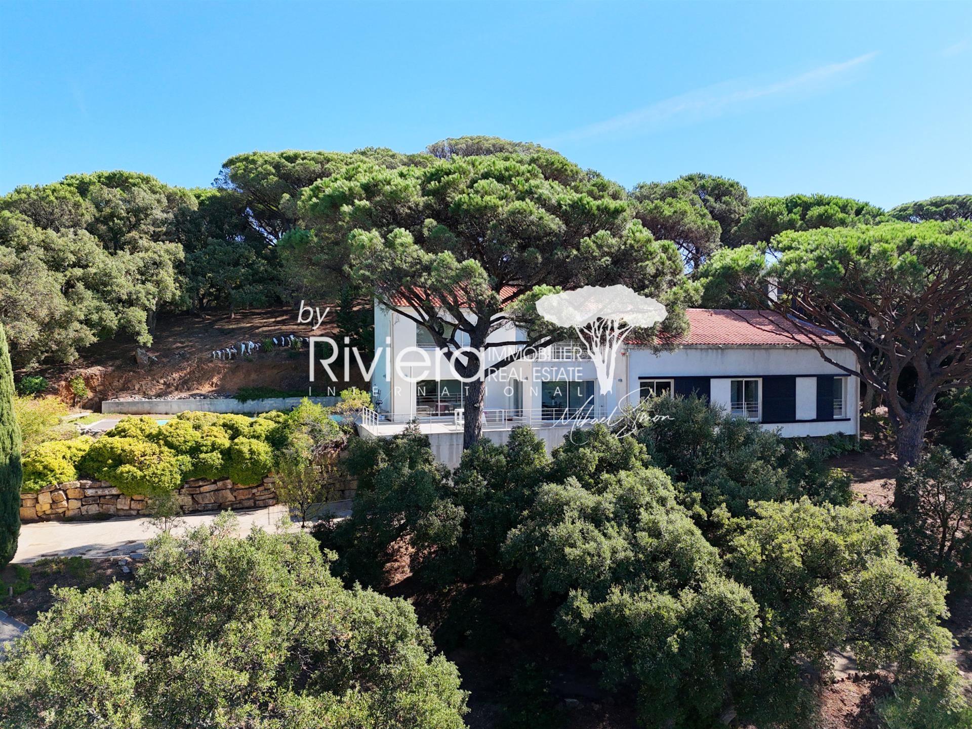 Maison à vendre, 243m², La Croix-Valmer