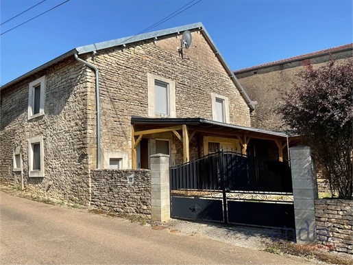 Maison 6 pièces 140 m² · à Pierrecourt · 140 m² · 136 000 €