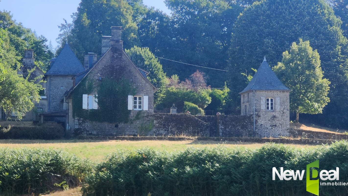 Maison à vendre, 600m², Marcillac-la-Croisille