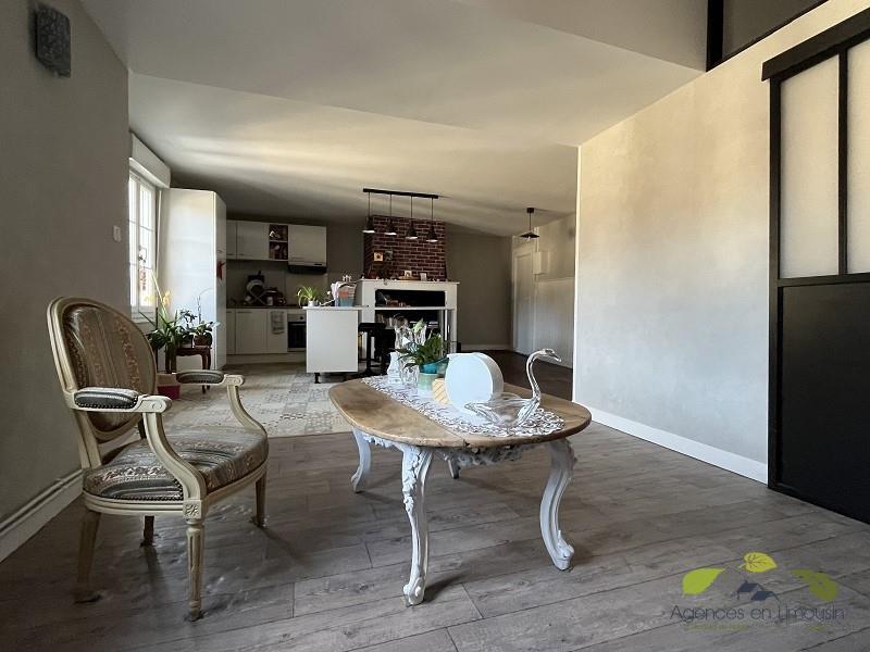 Appartement à vendre, 100m², Saint-Léonard-de-Noblat