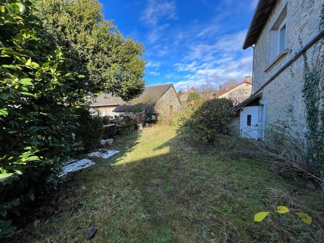 Maison à vendre, 120m², Saint-Amand-Jartoudeix