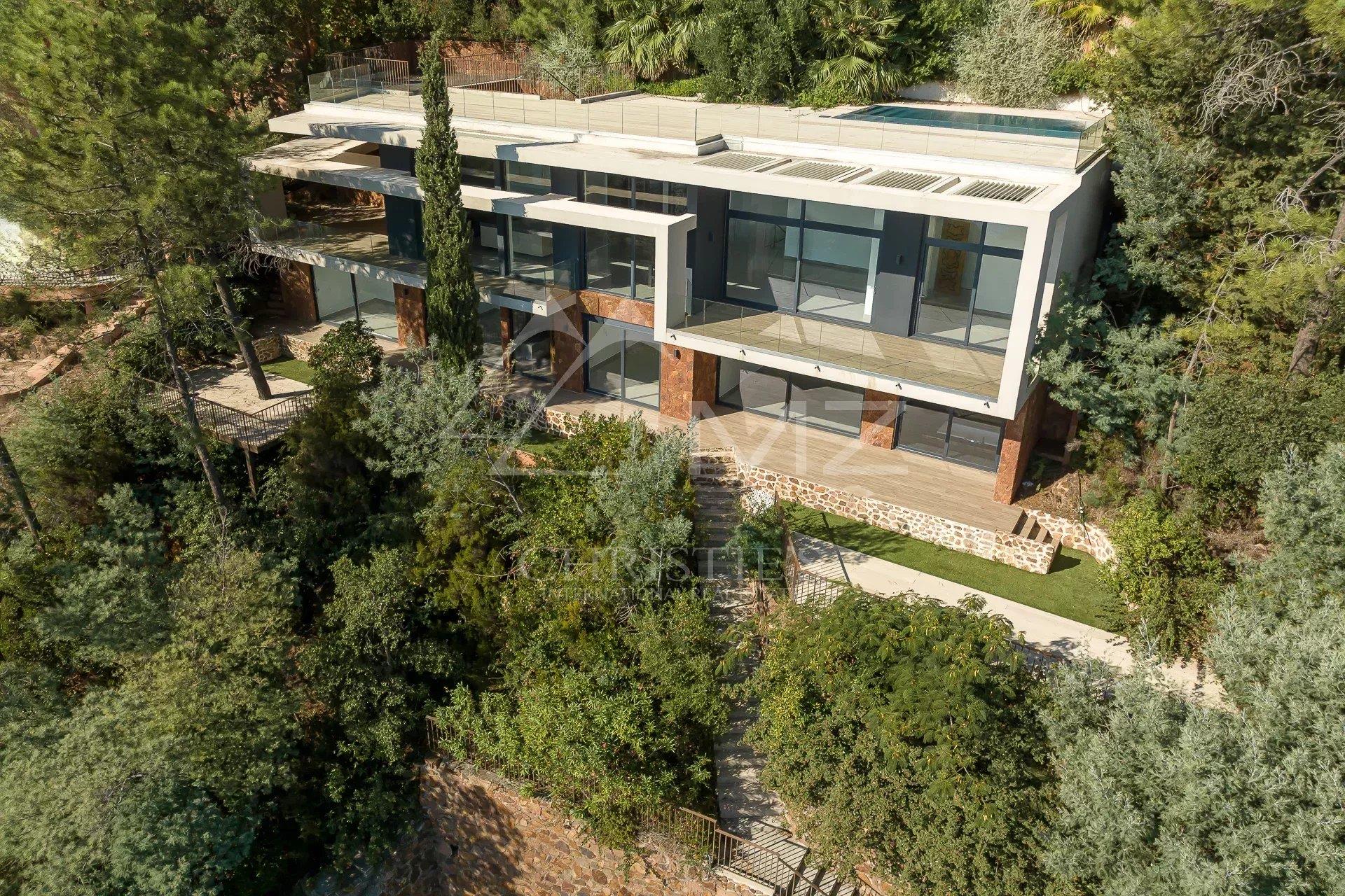 Maison à vendre, 254m², Théoule-sur-Mer
