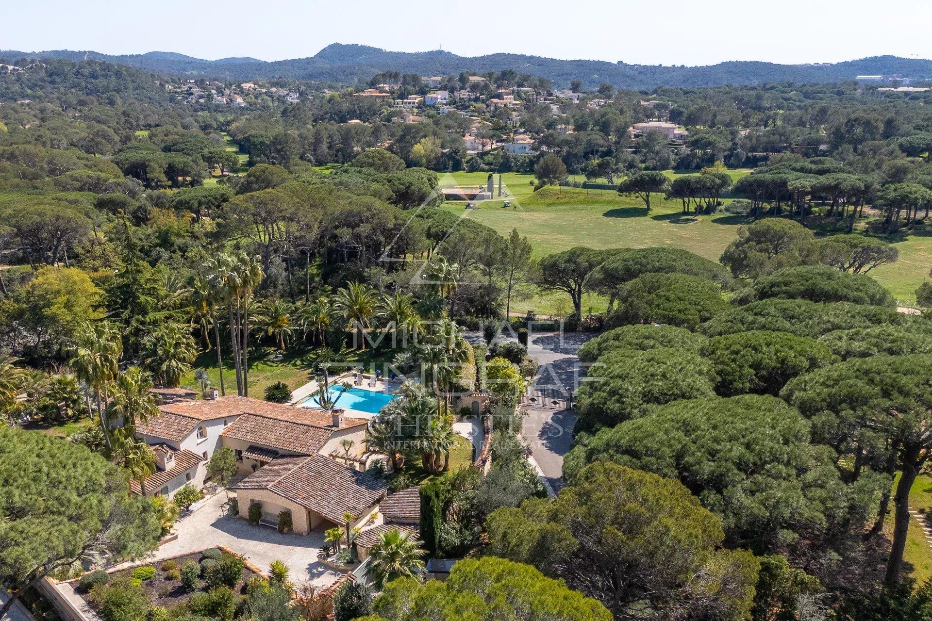 Maison à vendre, 325m², Saint-Raphaël