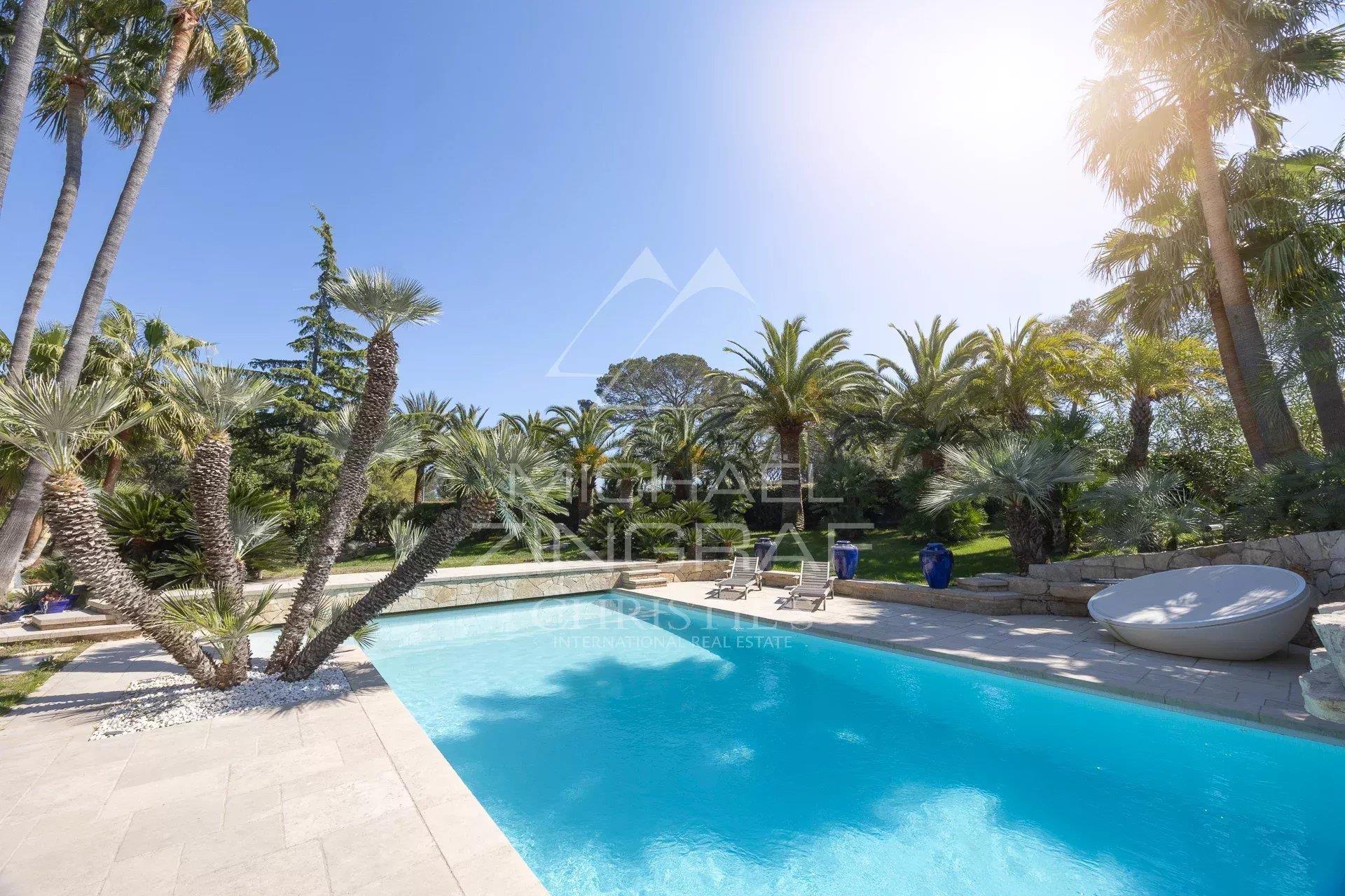 Maison à vendre, 325m², Saint-Raphaël