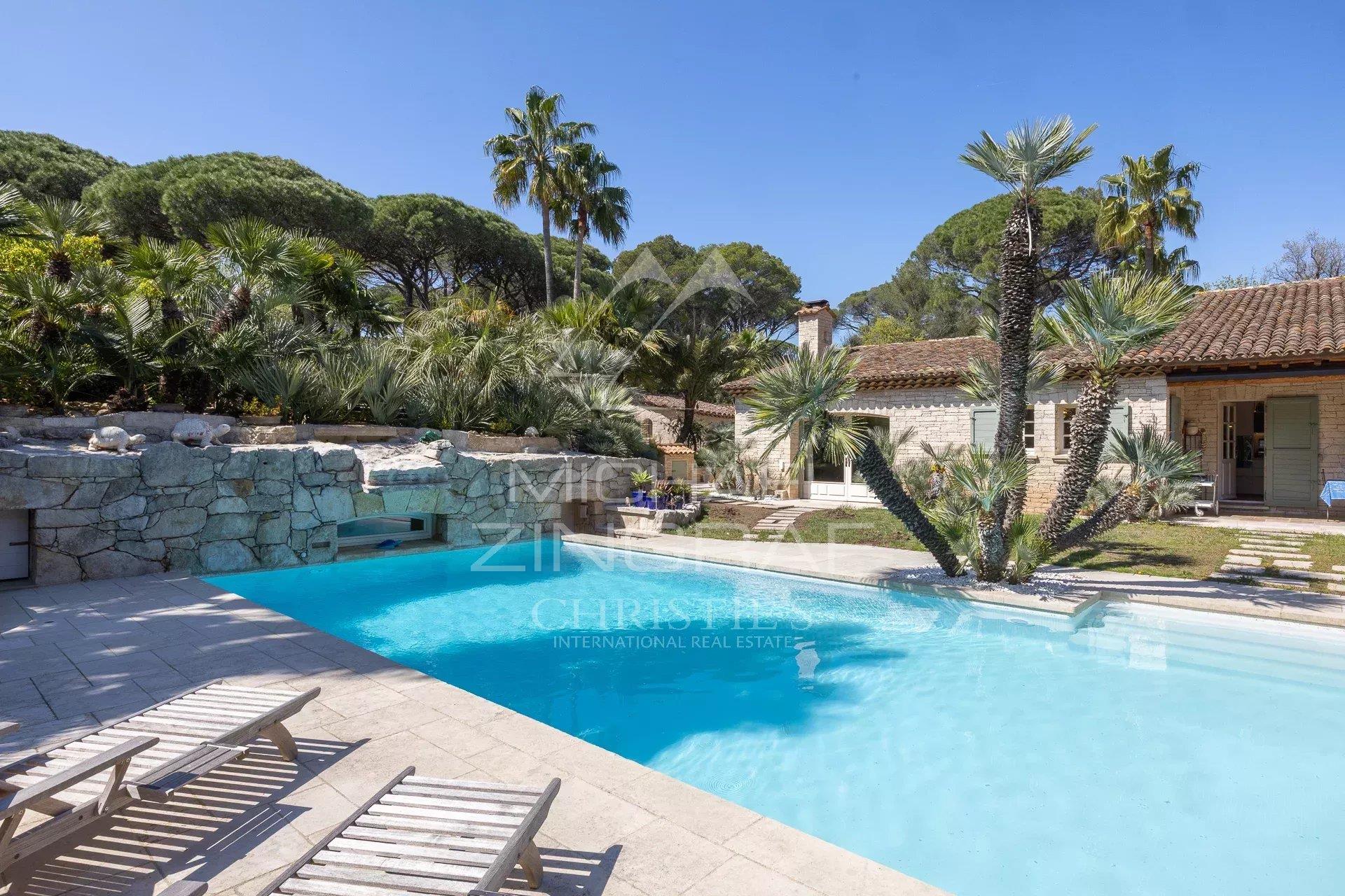 Maison à vendre, 325m², Saint-Raphaël