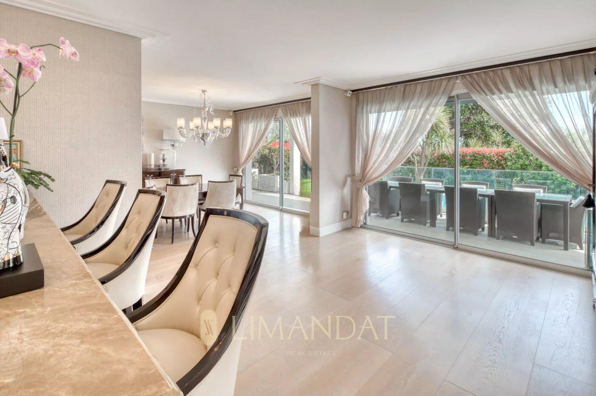 Appartement à vendre, 445m², Vallauris