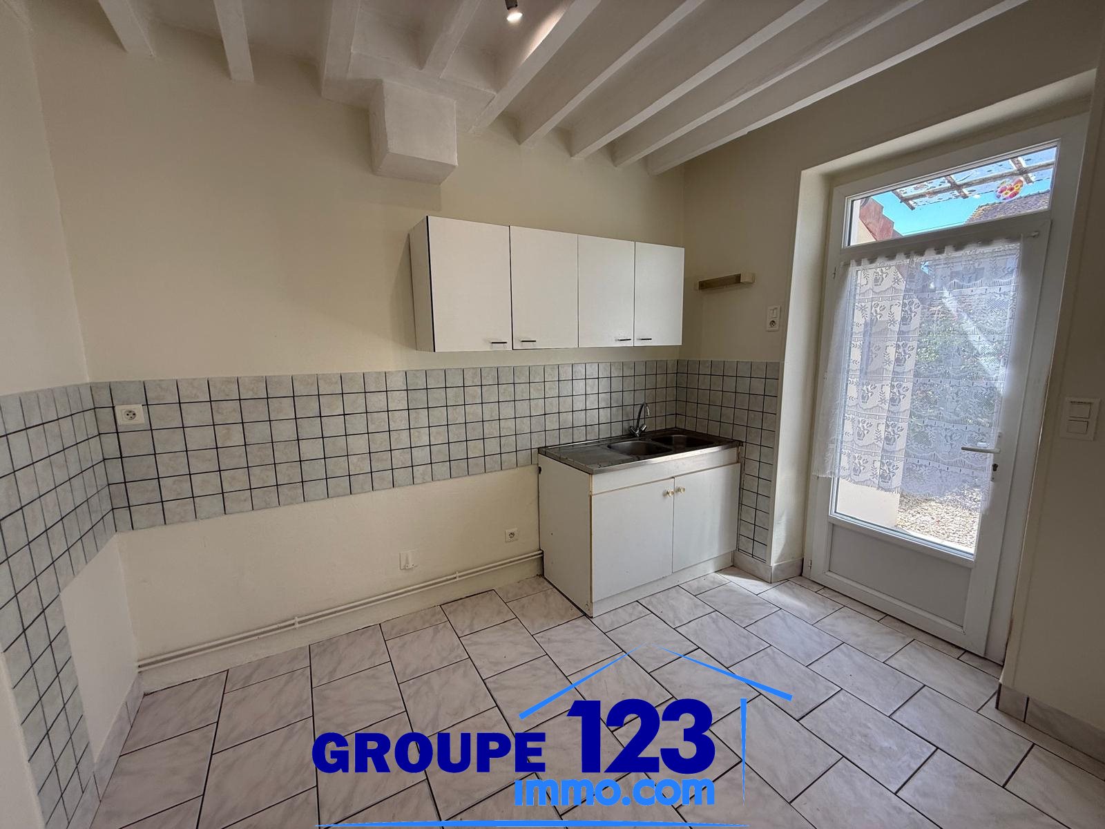 Maison à louer, 23m², Chemilly-sur-Yonne