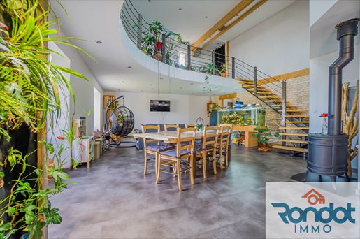 Maison 6 pièces 185 m² · à Percey-le-Grand · 185 m² · 210 000 €
