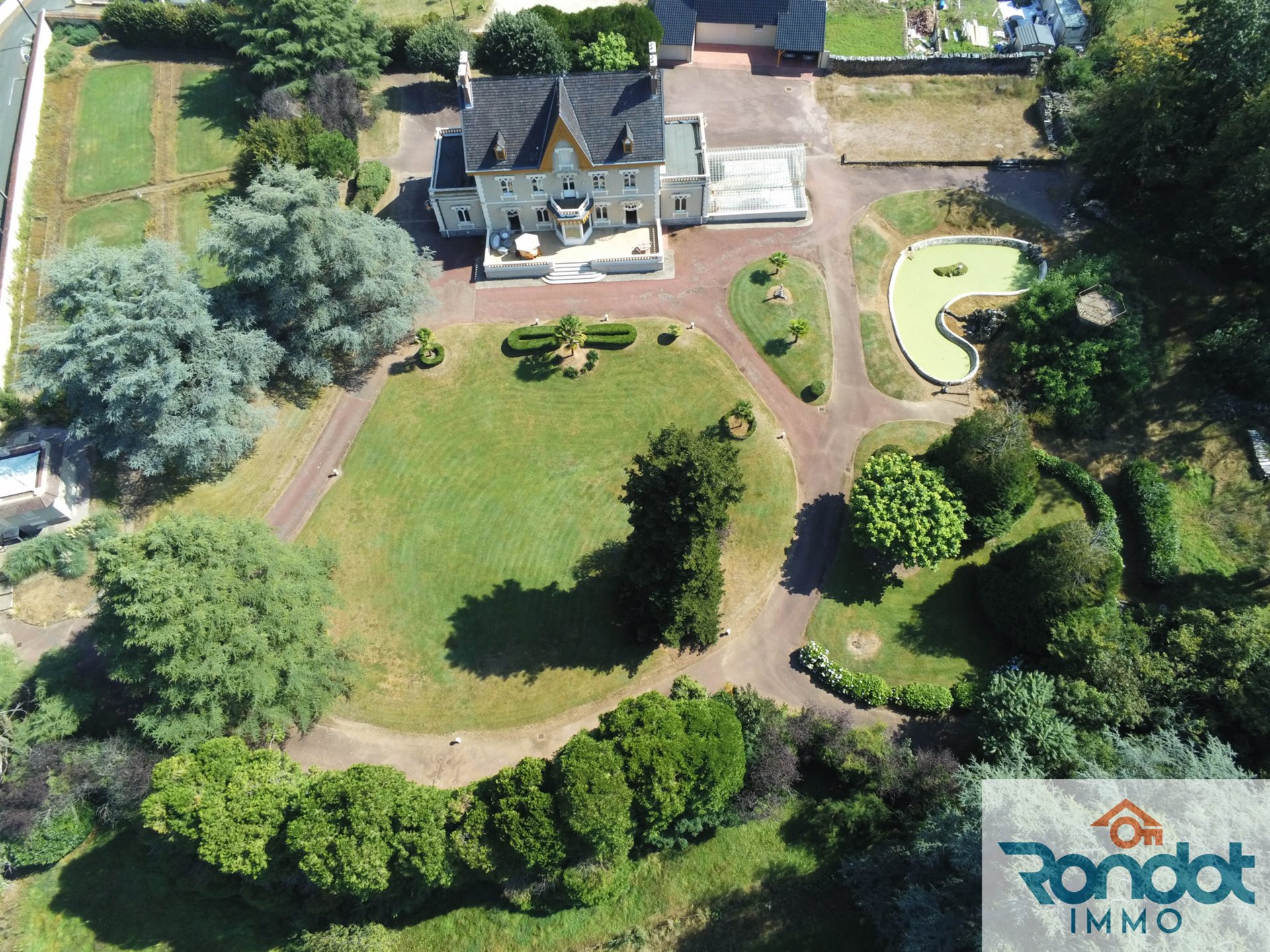 Maison à vendre, 359m², Montceau-les-Mines
