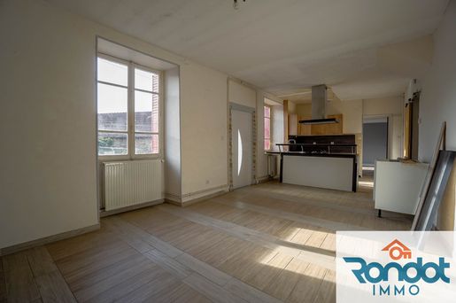 Maison 5 pièces 118 m² · à Selongey · 118 m² · 95 000 €