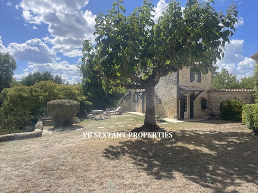 Maison 7 pièces 287 m² · à Saint-Pierre-de-Bat · 287 m² · 630 000 €